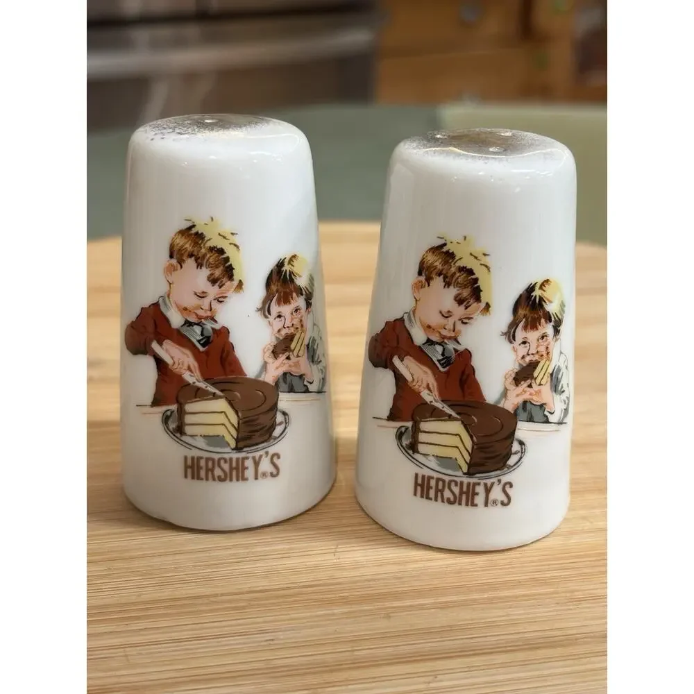 Vintage Hershey's Milk Glass Salt & Pepper Shakers Chocolate Cake Advertising
